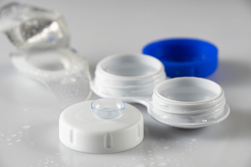 contact-lenses-specialists-at-brogans-eyes-and-ears